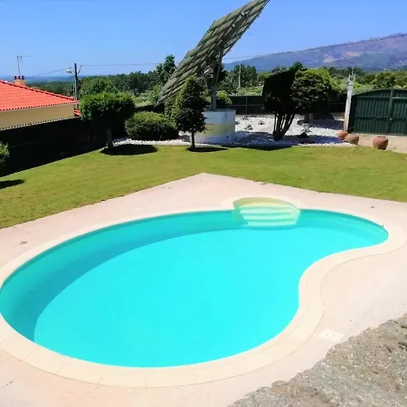 Casa E Piscina Privada * Fundao